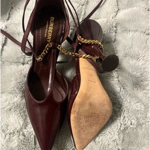 Burgundy heel with gold chain ankle wrap with square heel tip